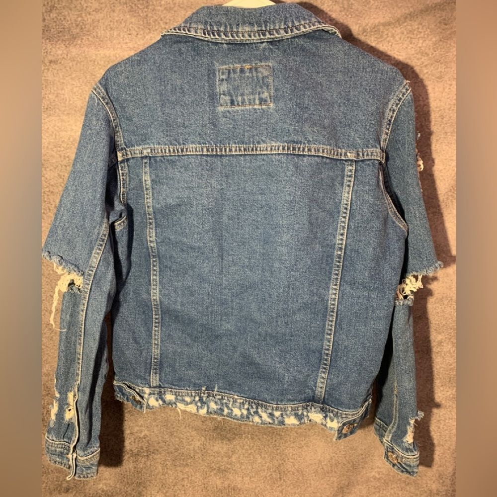Forever 21 Ripped Blue Jean Jacket women’s size Small - Picture 9 of 9